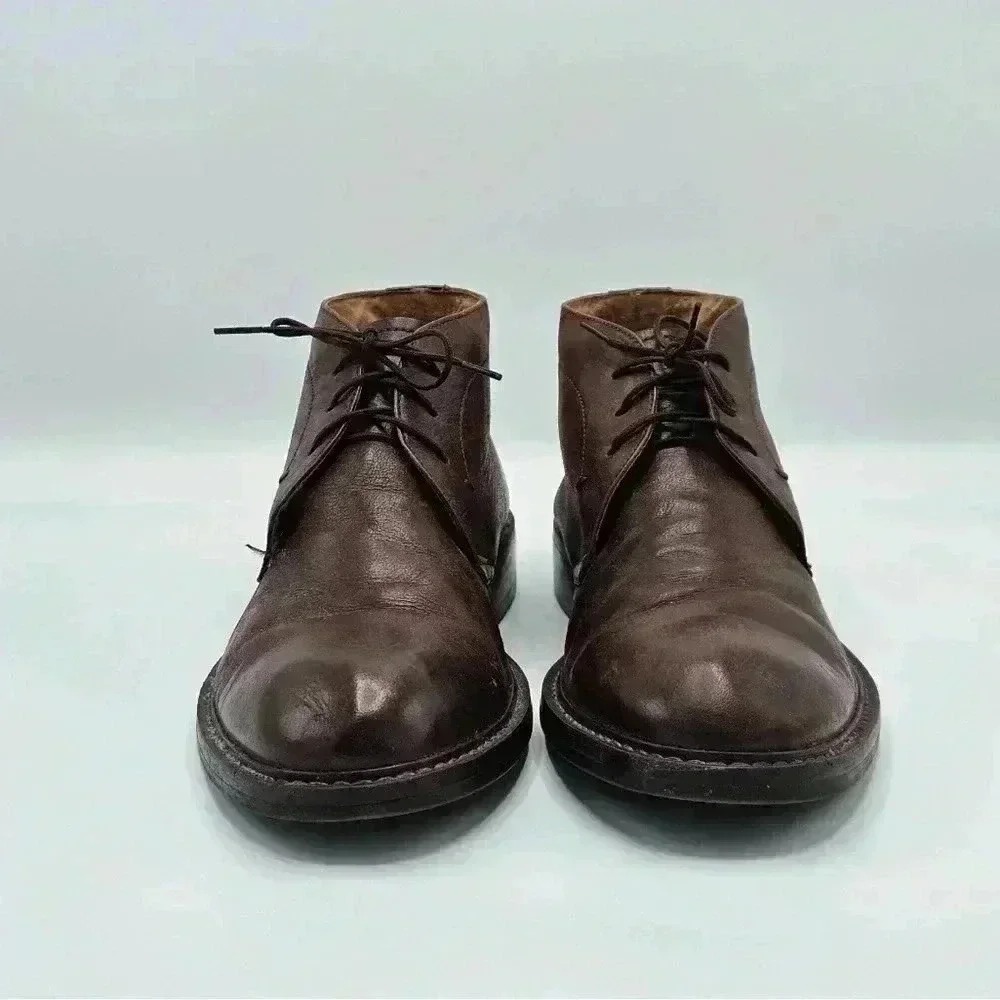 1901 Men’s classic brown leather Chukka boots, great condition, Size 9